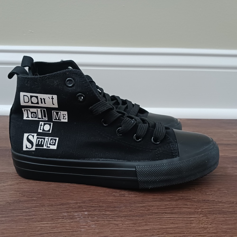 Hot Topic Don't Tell Me to Smile Black Canvas High Top Sneakers Size 5 New